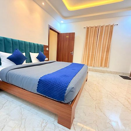 Hotel Tulip Light Mathura Exterior photo