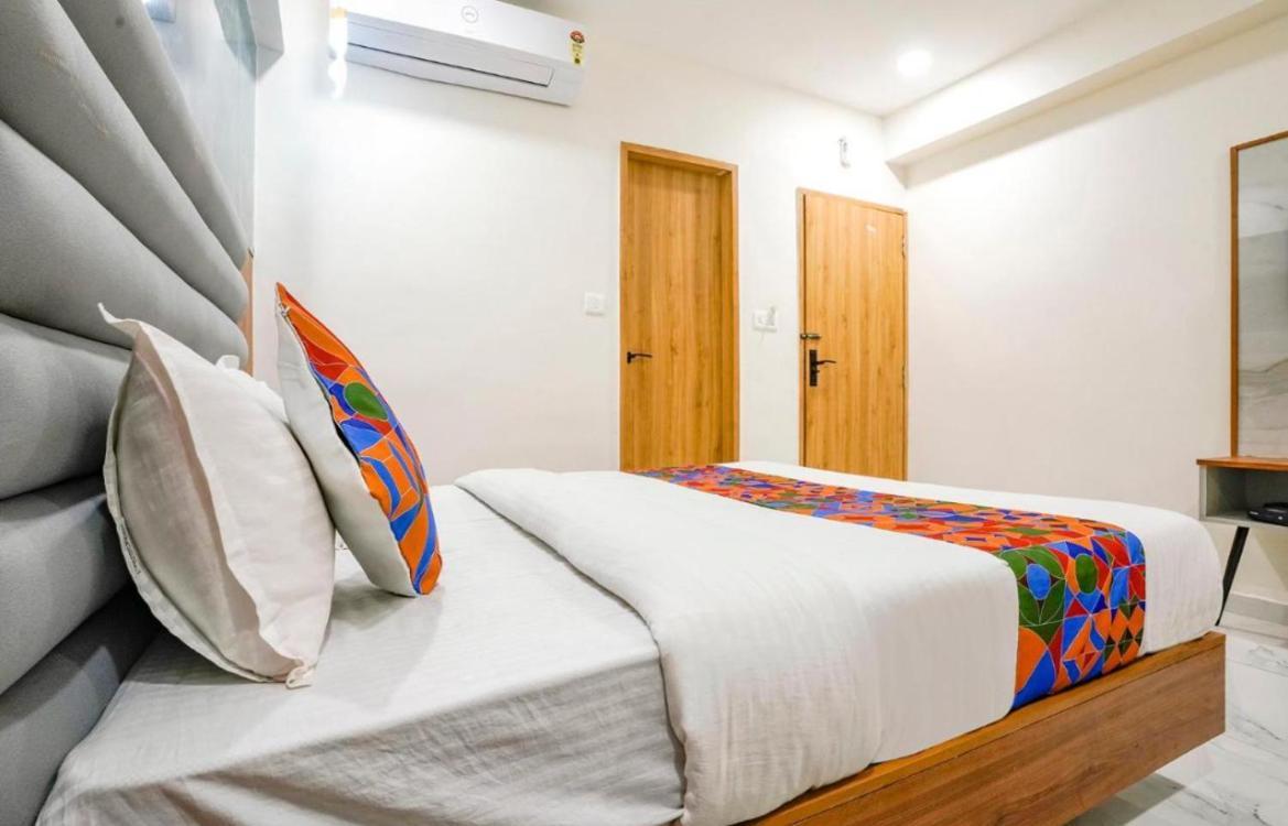 Hotel Tulip Light Mathura Exterior photo